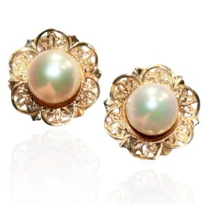 Vintage 10K Gold Pearl Earrings